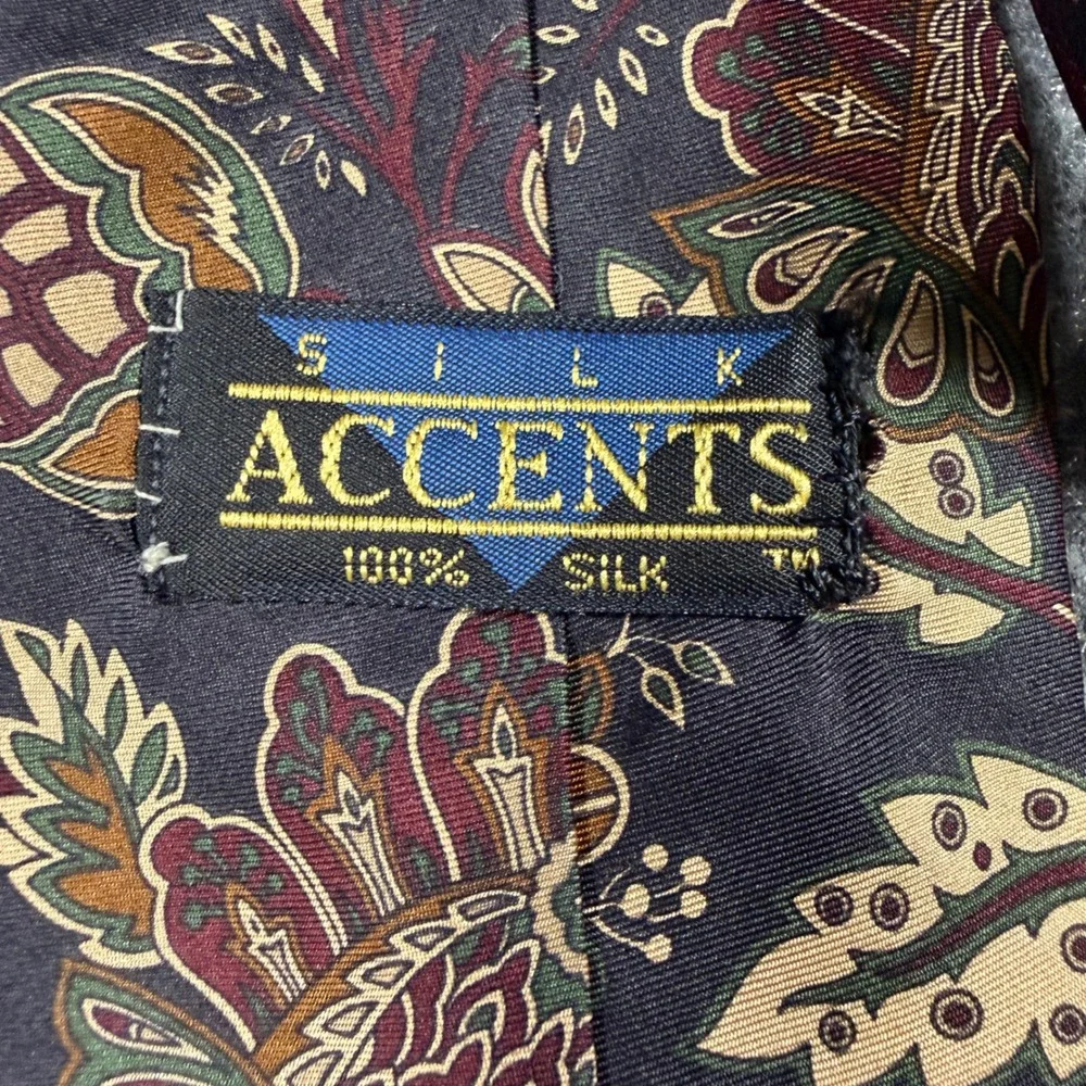 Preppy Silk Accents Mens 100% Silk Floral Paisley Necktie Burgundy Luxury